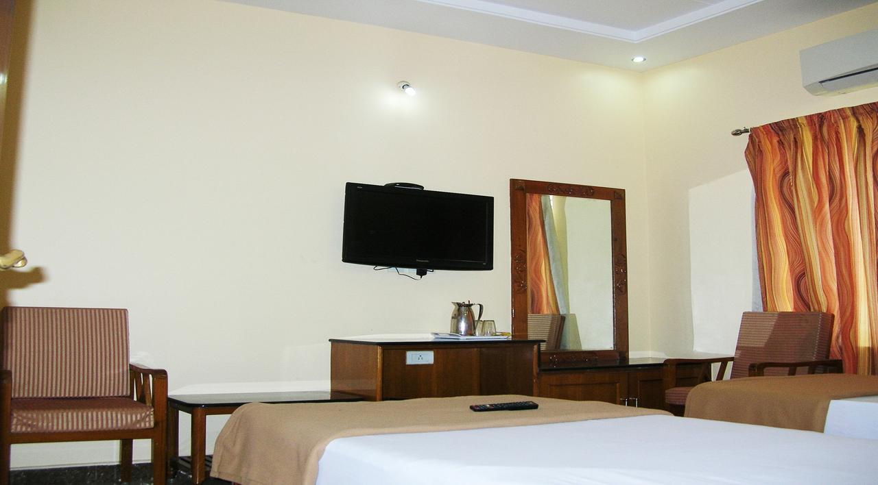 Athidhi Residency Hotel Tirupati Luaran gambar