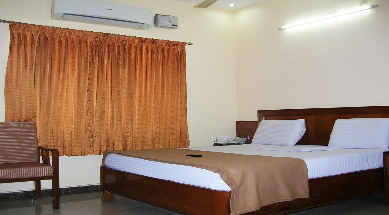 Athidhi Residency Hotel Tirupati Luaran gambar