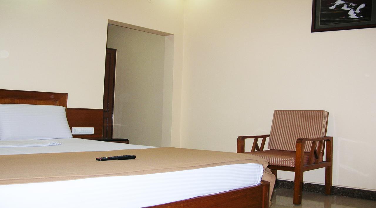 Athidhi Residency Hotel Tirupati Luaran gambar
